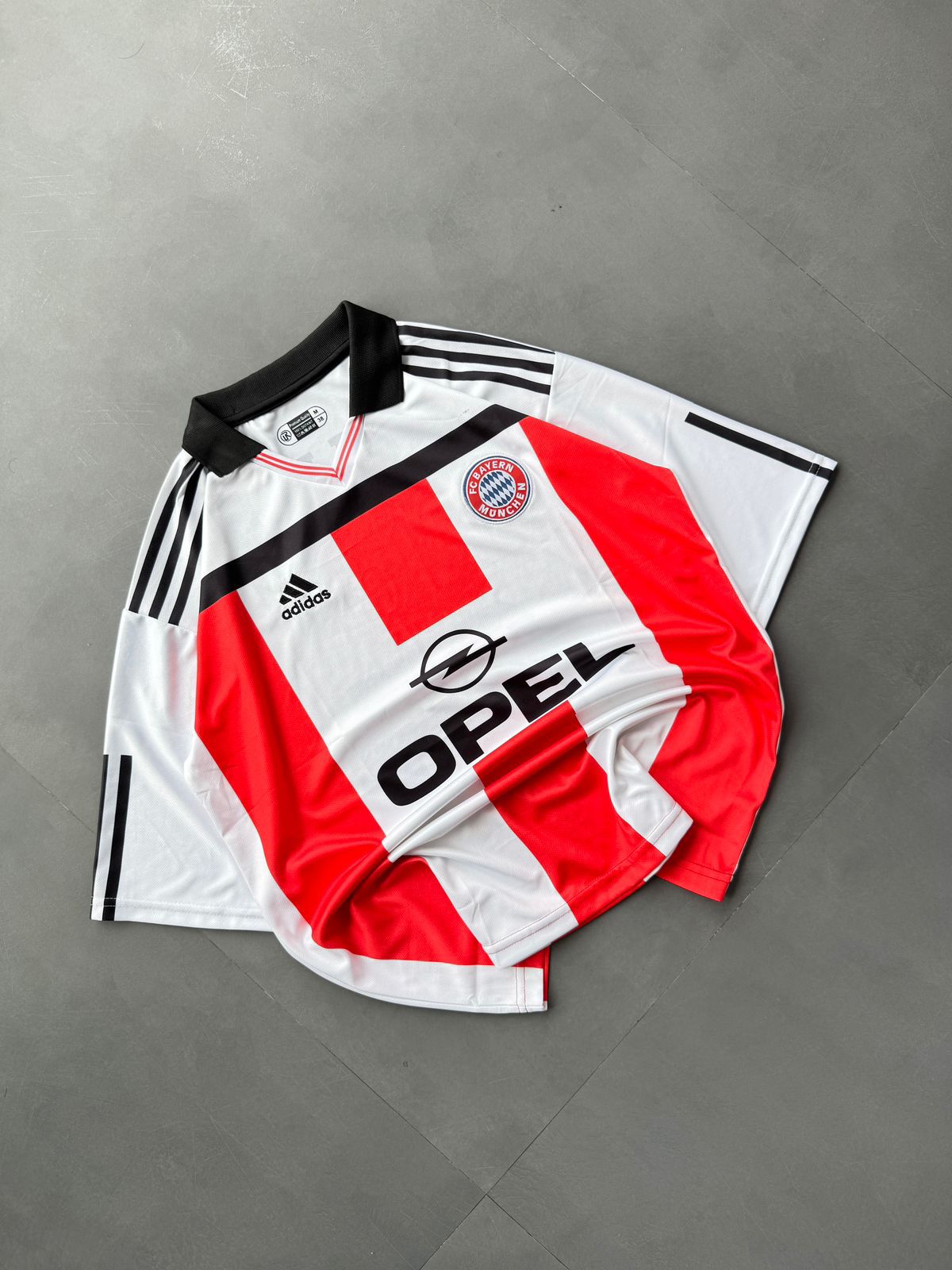 FC Bayern Munich 2000-2001 away (FIVE-SLEEVE jersey) Muller