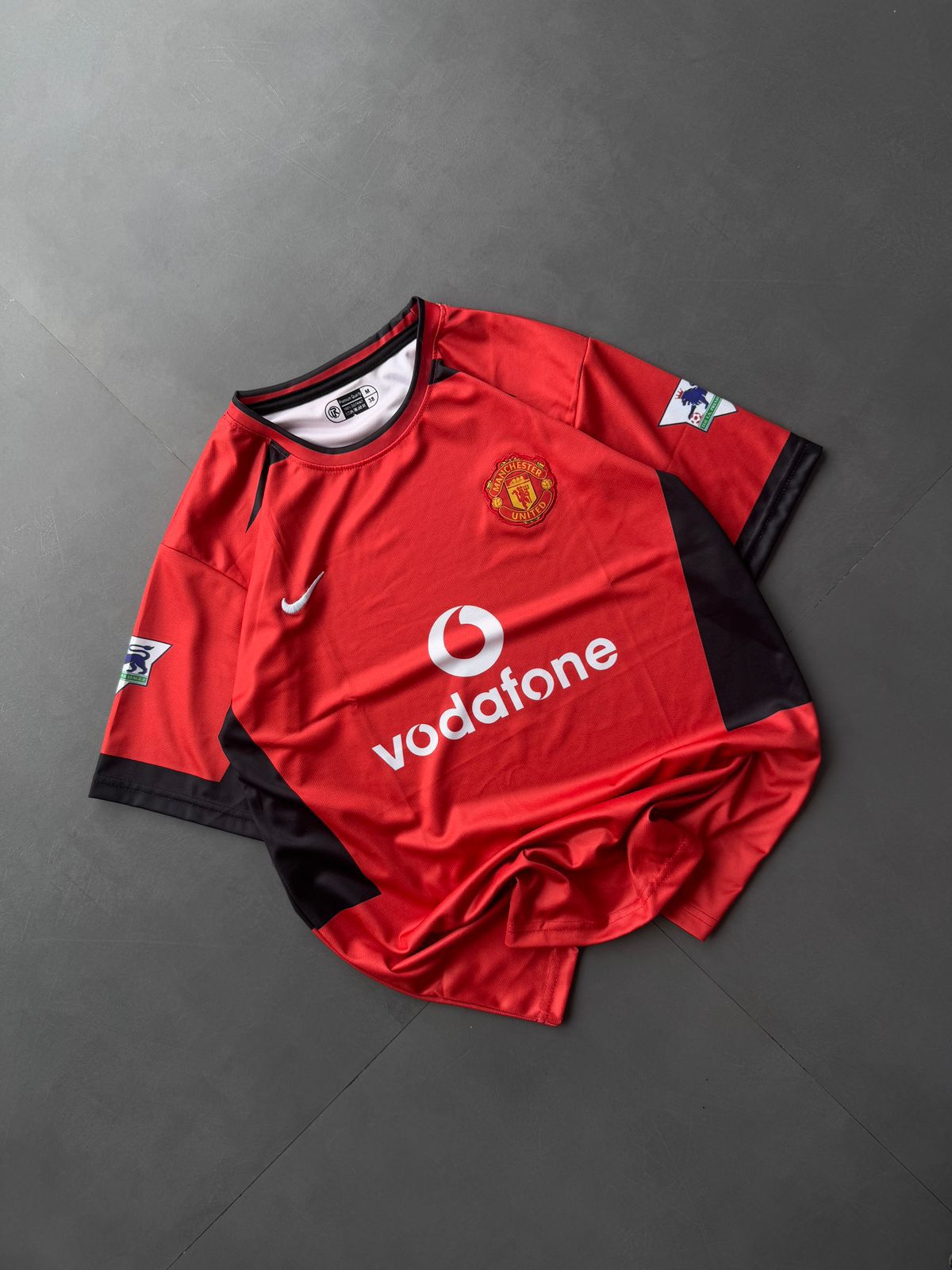 vintage 2002-2004 Manchester United embroidery home (Half-Sleeve Jersey) Ronaldo