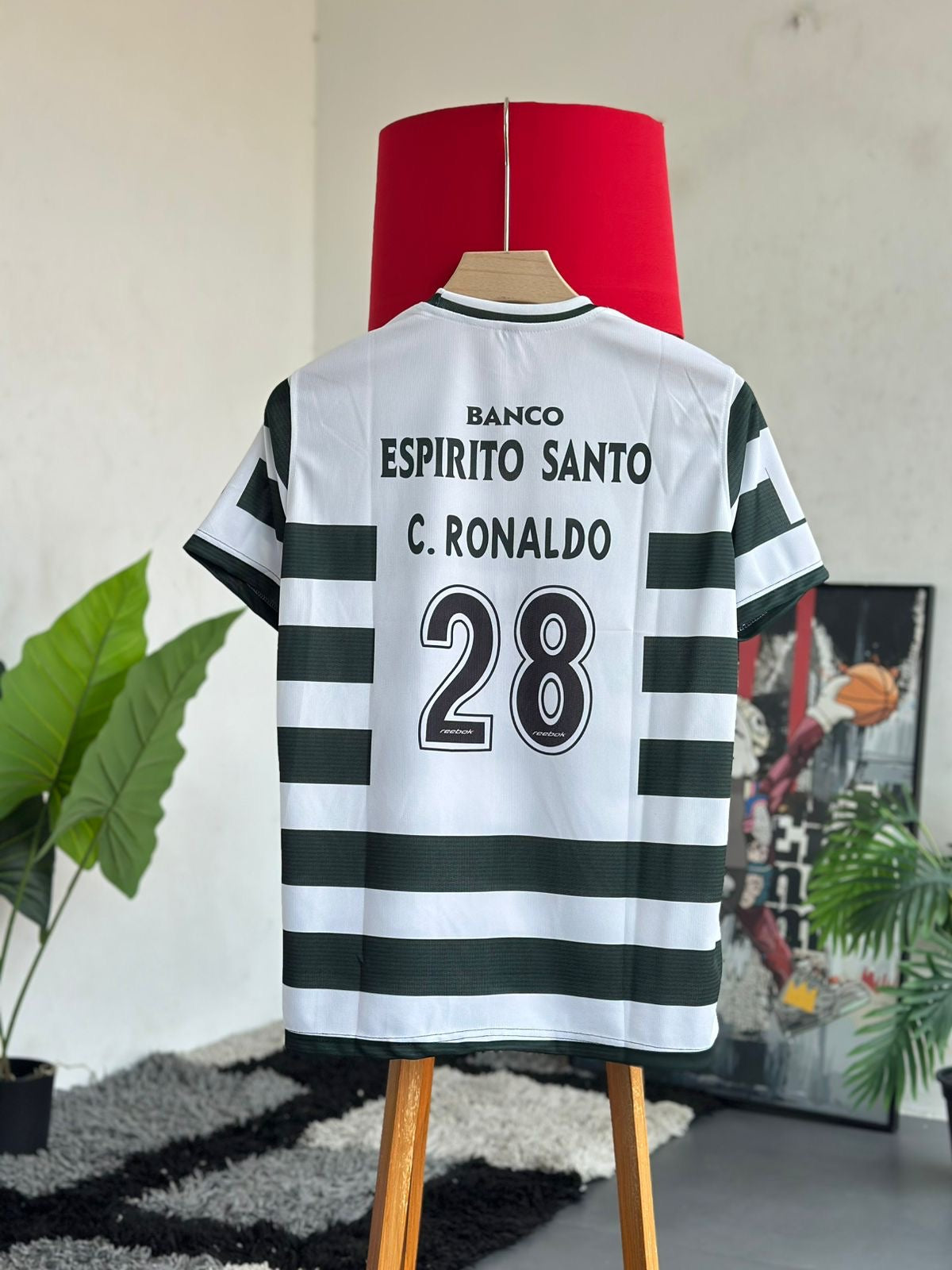 Vintage Sporting CP 2001–2003 Home Jersey – CRISTIANO RONALDO #28 Edition - Half Sleeve