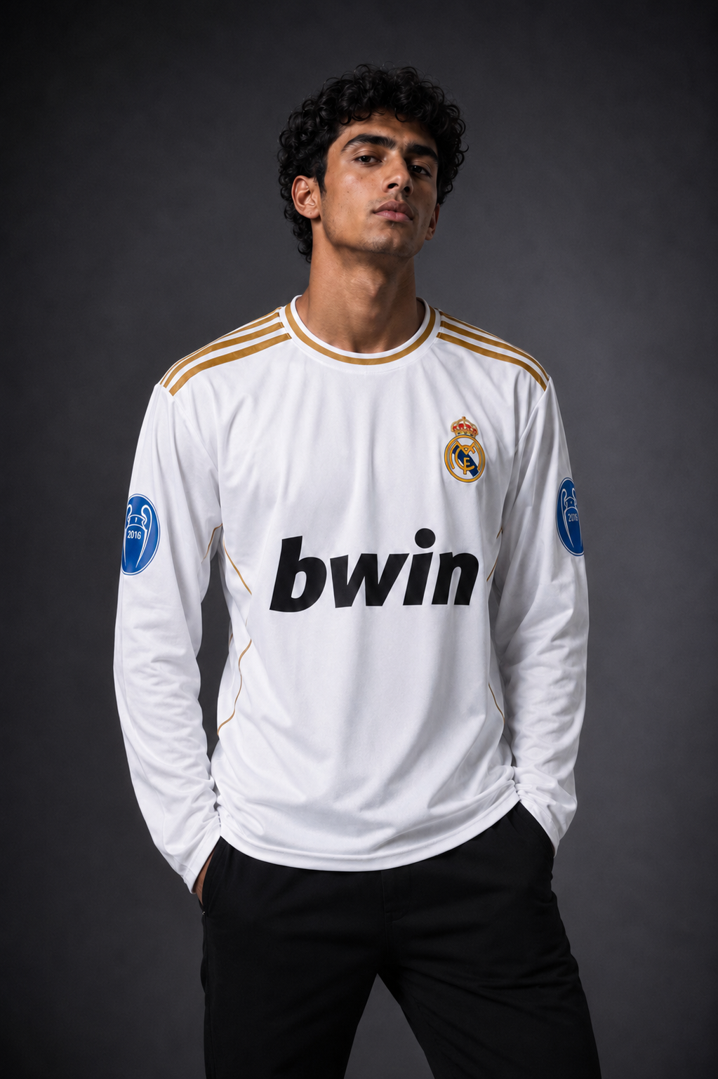 Real Madrid Retro Home Long Sleeve Jersey – Ronaldo #7 (Gold Edition)